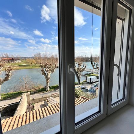 Le Gite Du Port Saint-Pierre-de-Boeuf Bagian luar foto